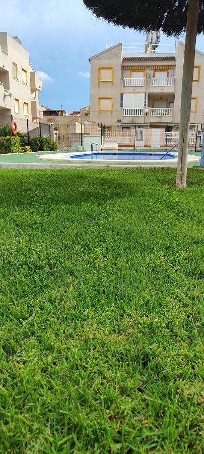 Parque Aromatico Con Dos Piscinas Apartment Torrevieja Exterior foto