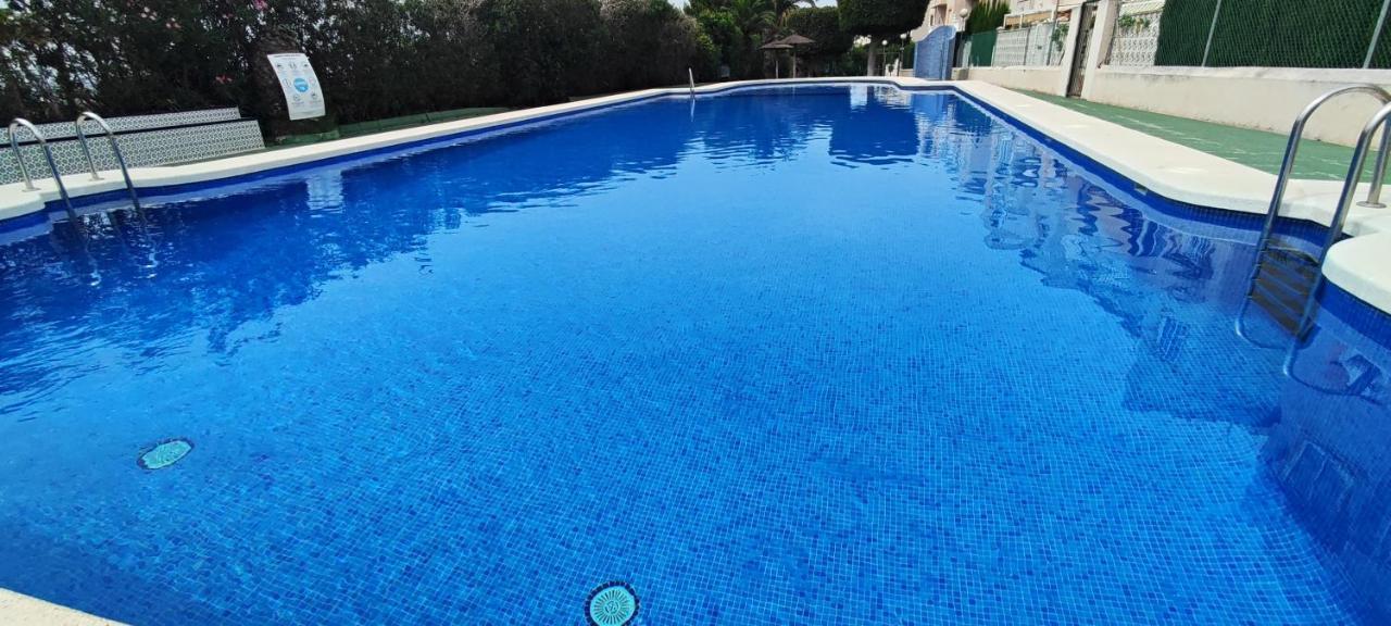 Parque Aromatico Con Dos Piscinas Apartment Torrevieja Exterior foto