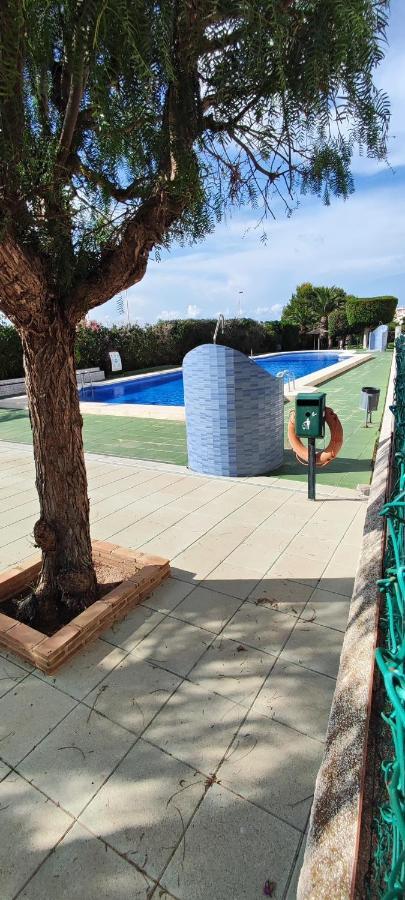 Parque Aromatico Con Dos Piscinas Apartment Torrevieja Exterior foto